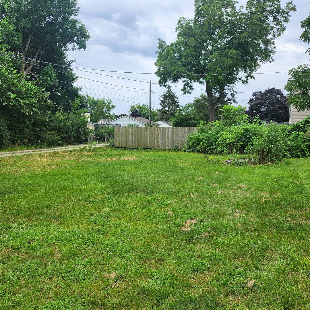 Winthrop Harbor, IL 60096,1619 10th ST