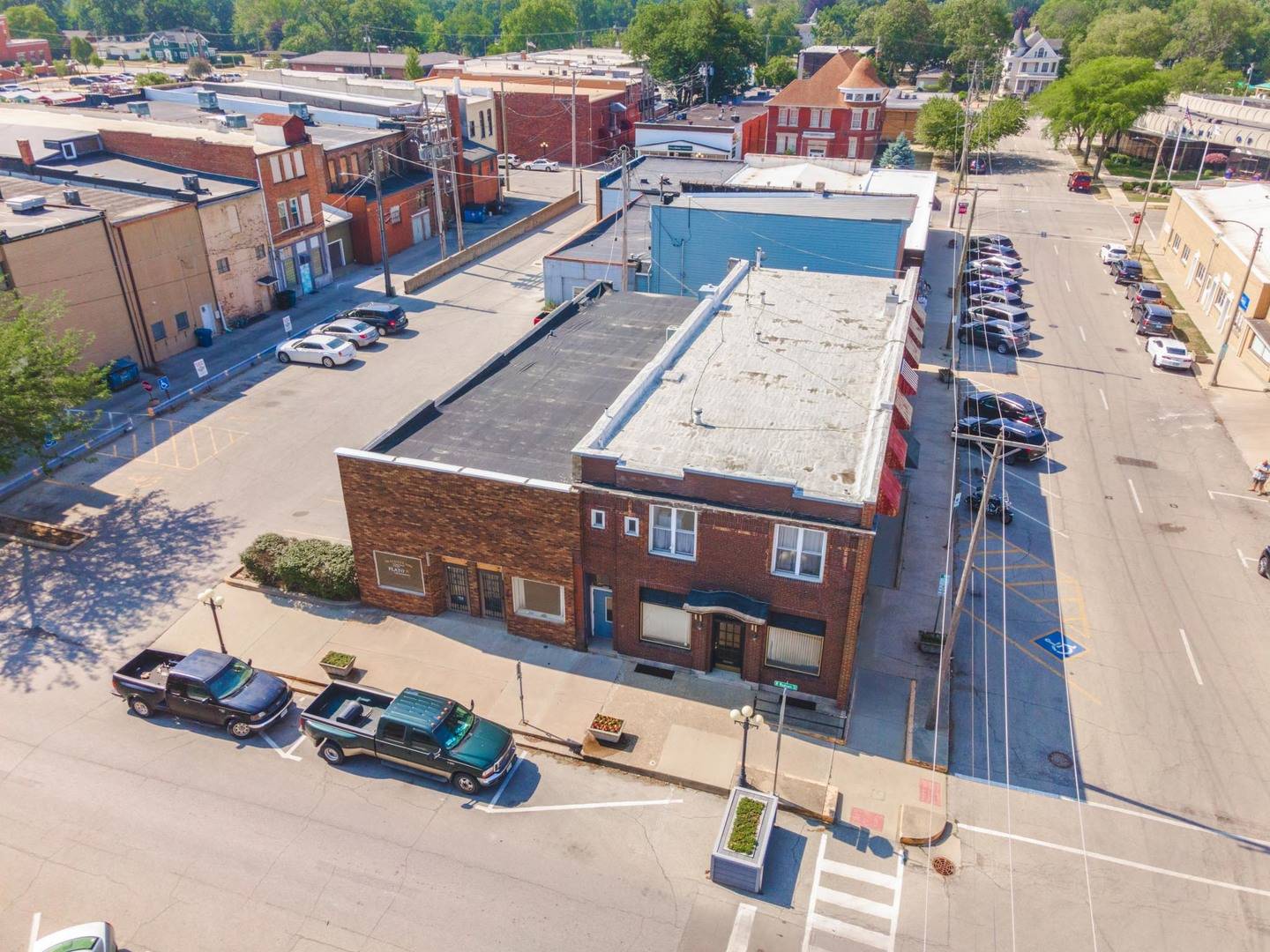 Pontiac, IL 61764,222 W Madison ST