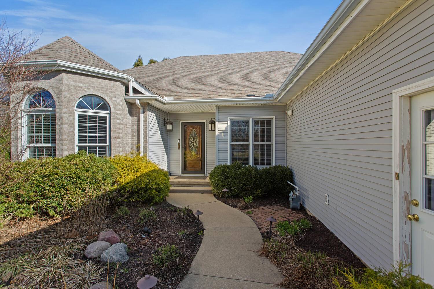 Monticello, IL 61856,816 Edwards ST