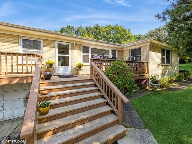 Fox River Grove, IL 60021,9702 Wolf RD