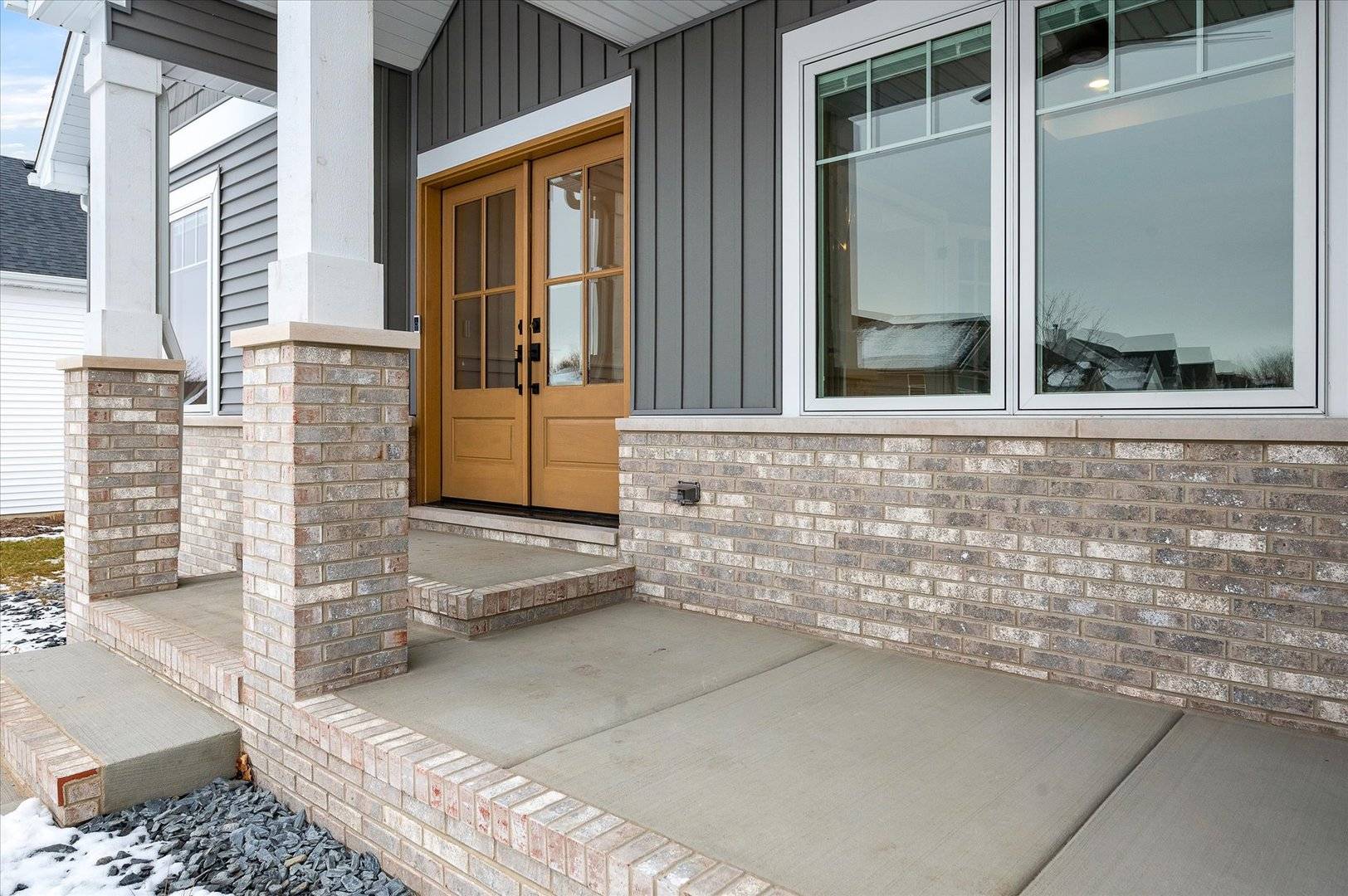 Oswego, IL 60543,880 Claridge DR