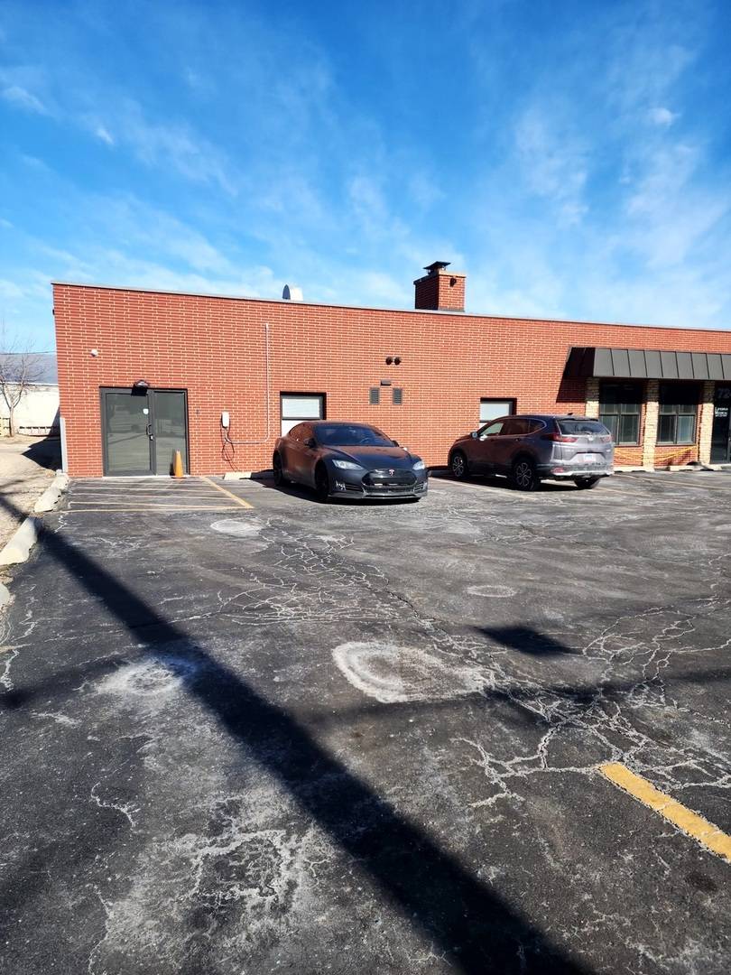 Arlington Heights, IL 60004,724 E Kensington RD #B