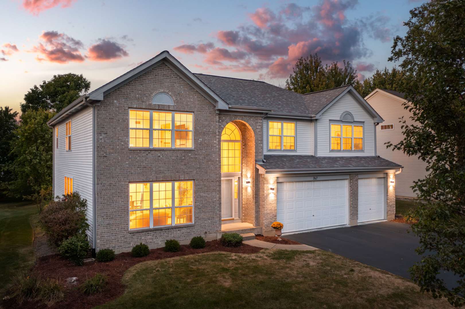 Naperville, IL 60563,767 Century Farm LN