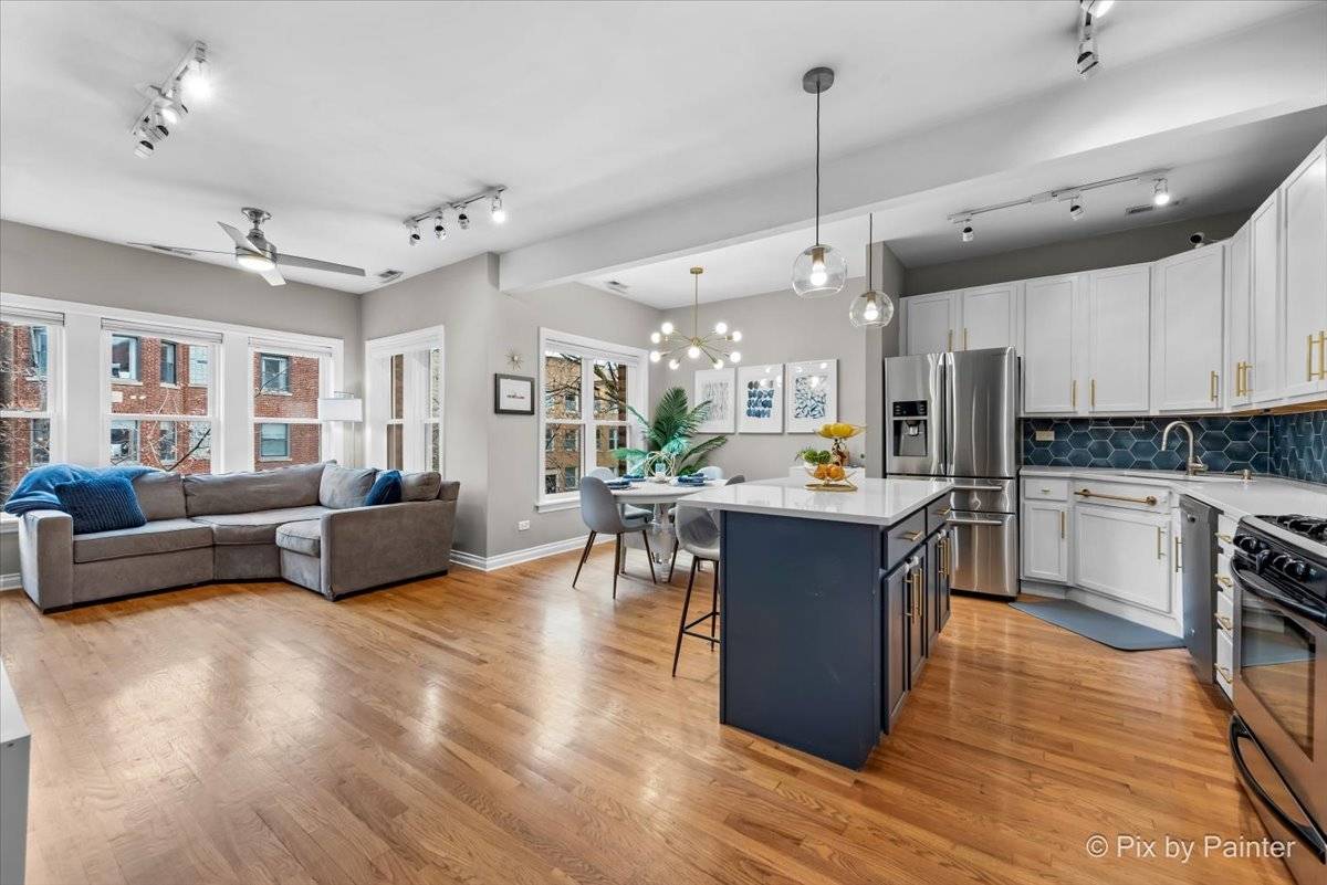 Chicago, IL 60640,1463 W Winnemac AVE #2E