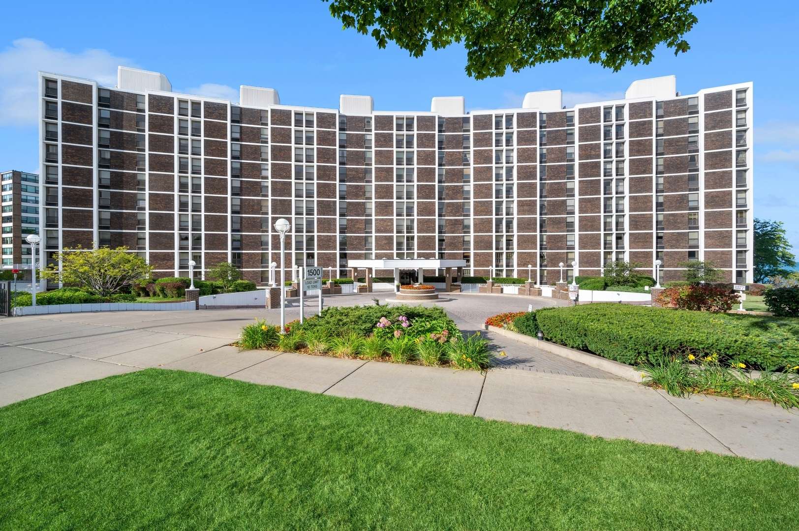 Wilmette, IL 60091,1500 Sheridan RD #9D