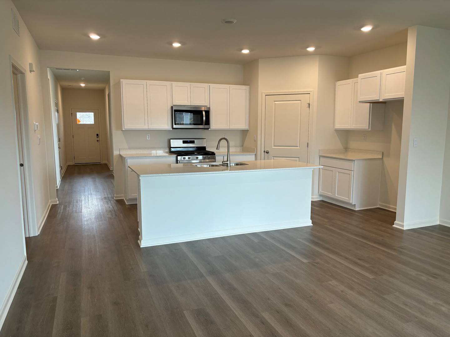 Wonder Lake, IL 60097,2283 Redwood TRL