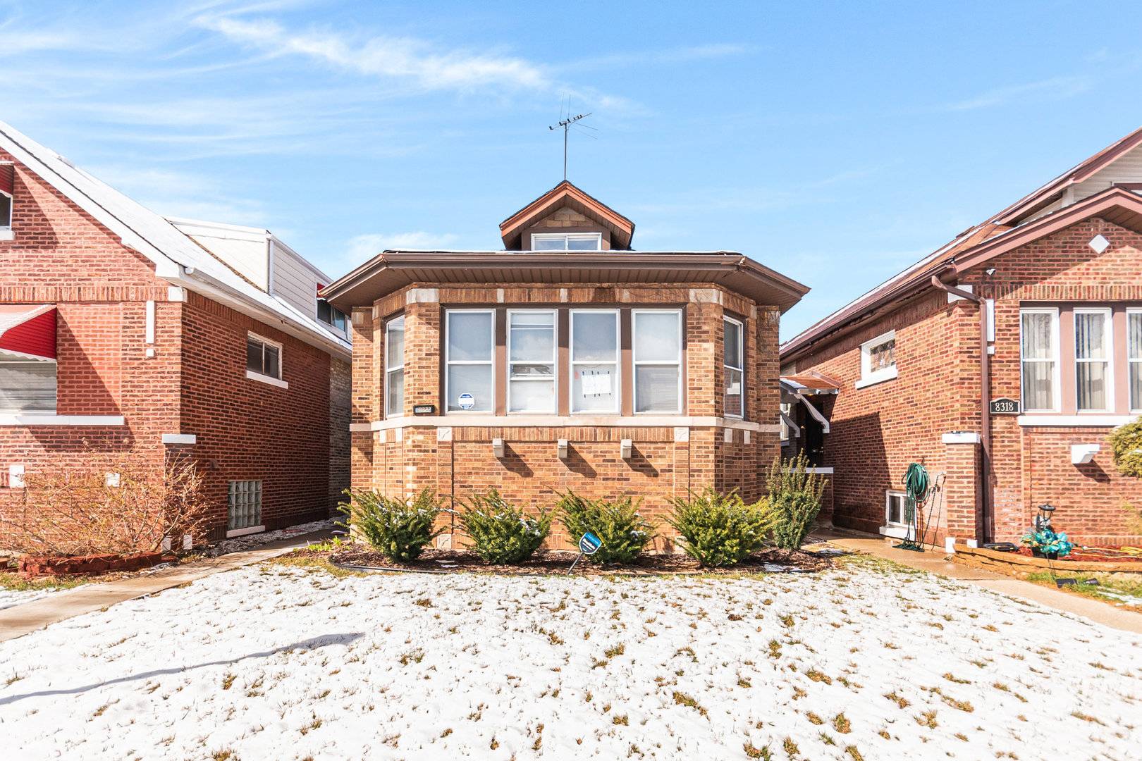 Chicago, IL 60620,8322 S Aberdeen ST