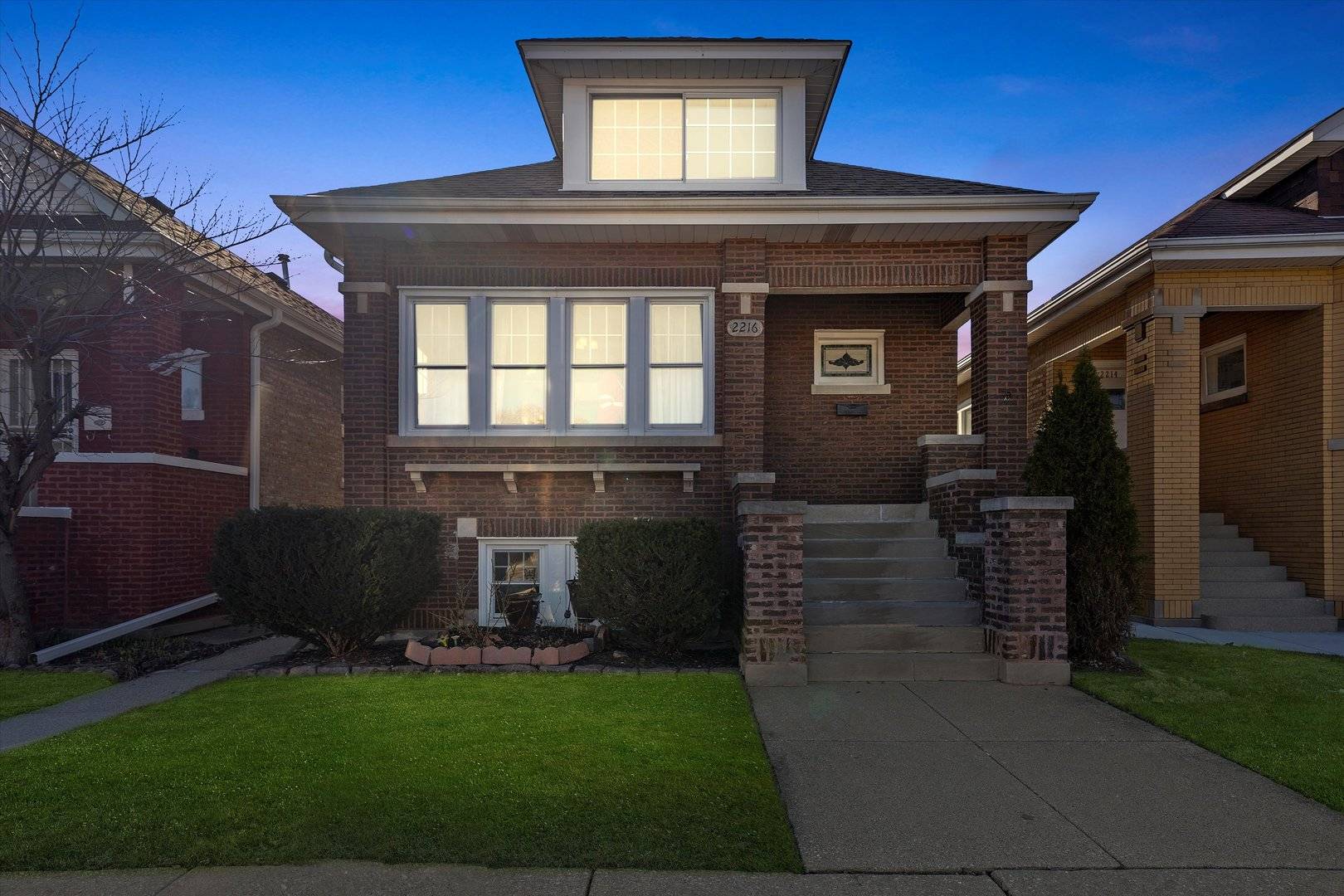 Berwyn, IL 60402,2216 Clinton AVE