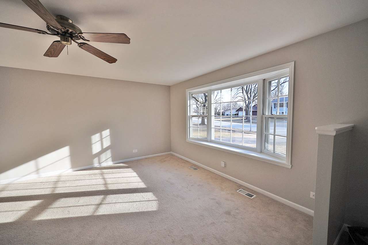 Schaumburg, IL 60193,513 BROCKTON LN