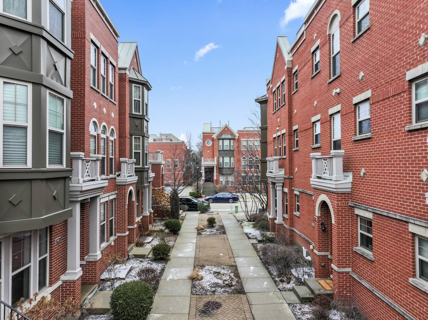 Morton Grove, IL 60053,8664 Narragansett AVE