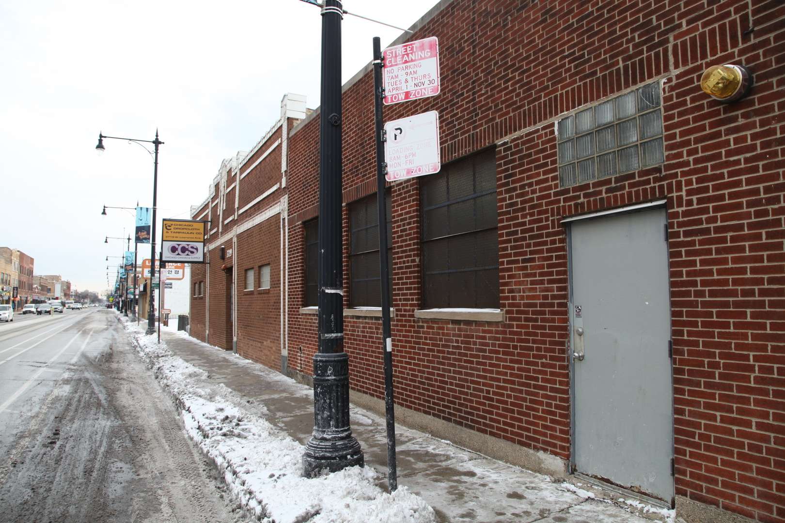 Chicago, IL 60625,3715 W Lawrence AVE