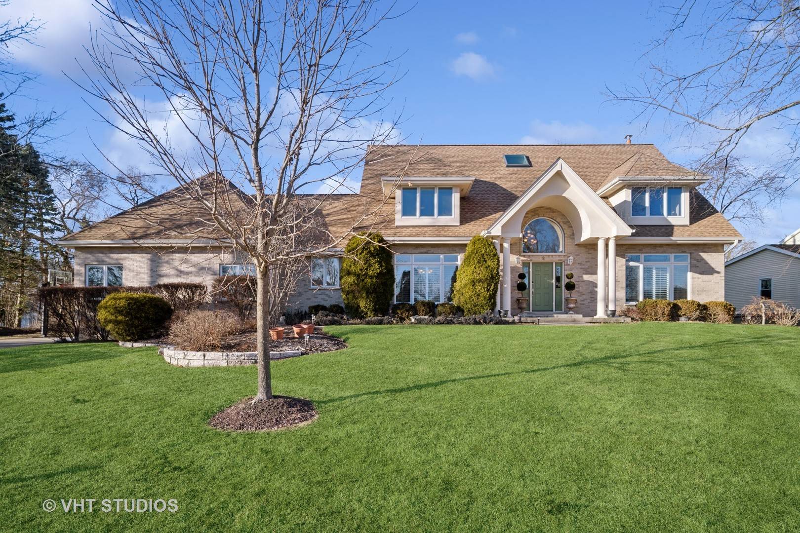 Lincolnshire, IL 60069,2 Cornell DR