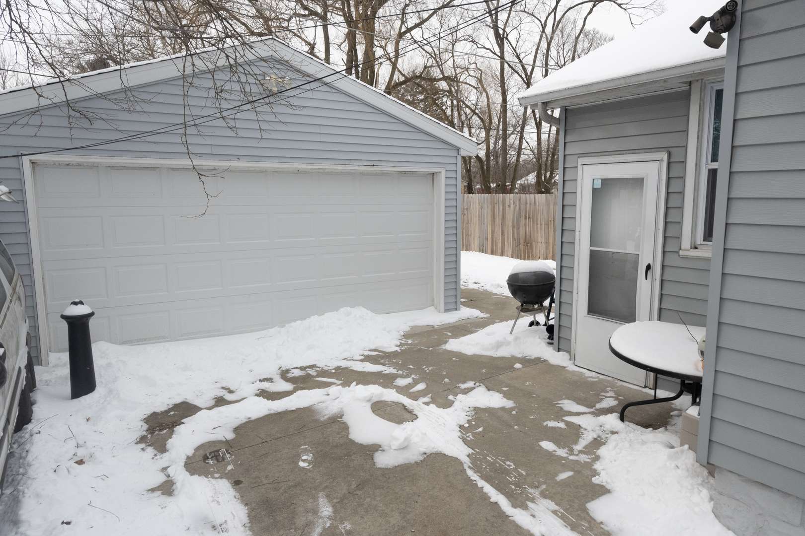 Zion, IL 60099,3216 Gilboa AVE
