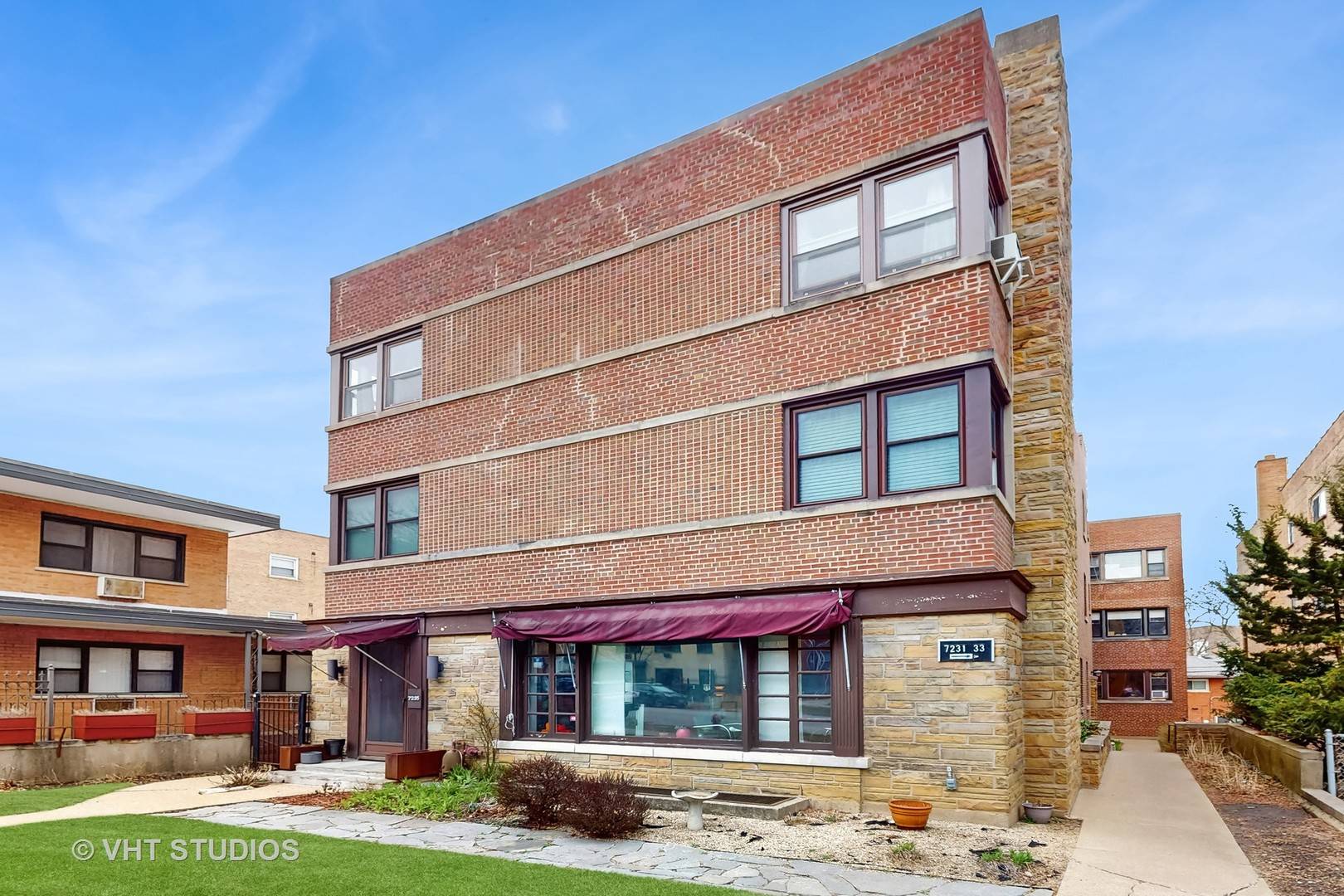 Chicago, IL 60645,7235 N Ridge BLVD #0