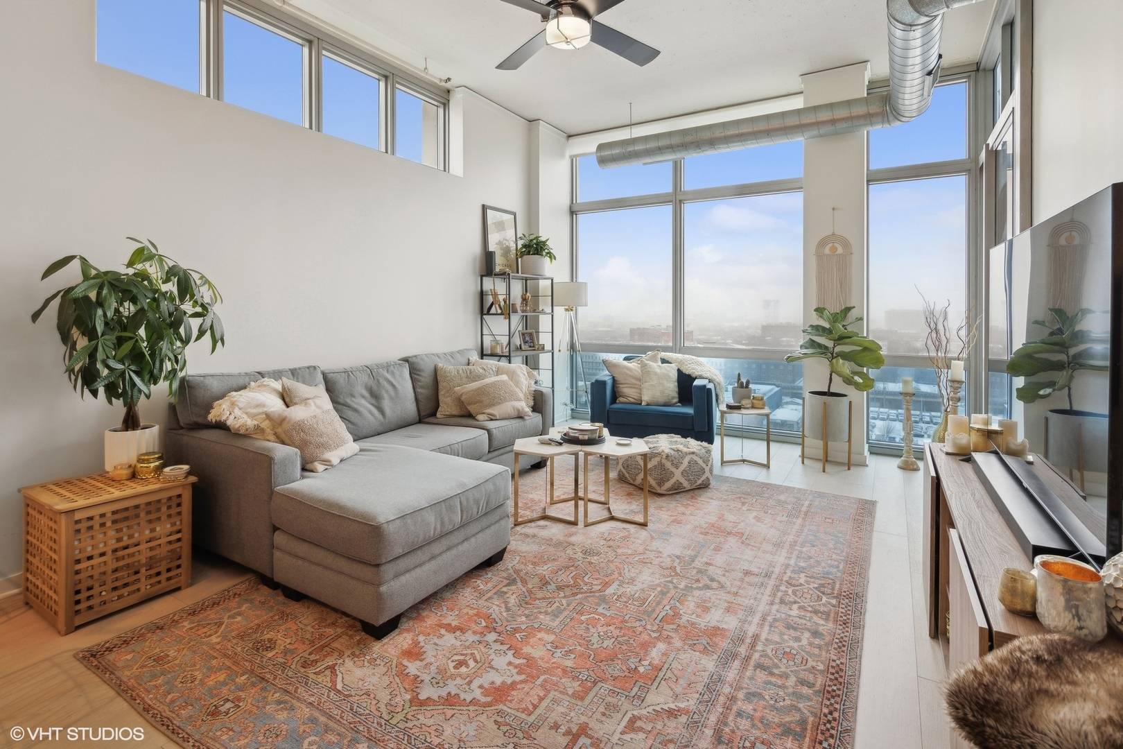 Chicago, IL 60616,1819 S Michigan AVE #1101