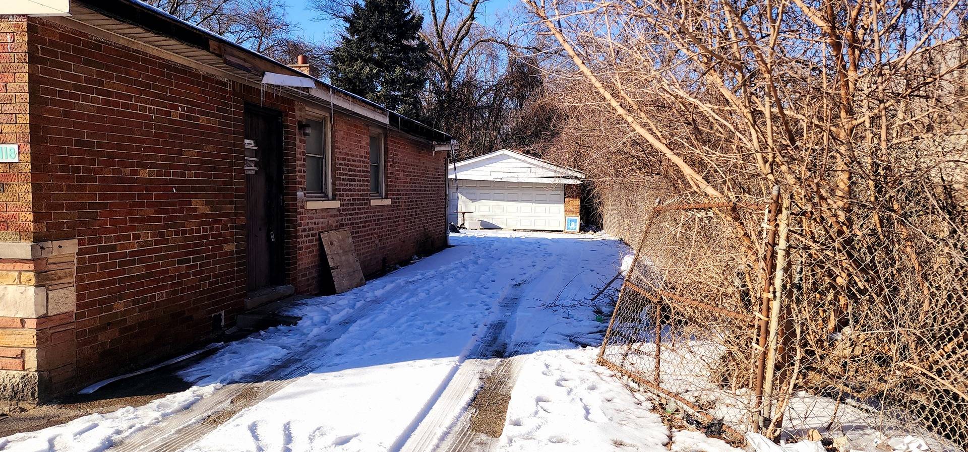 Robbins, IL 60472,4118 W Midlothian AVE