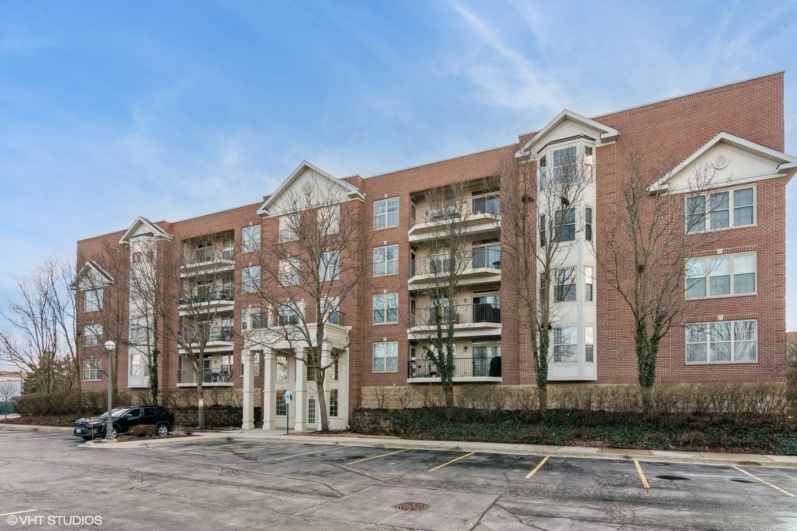 Rolling Meadows, IL 60008,3100 Town Square DR #307