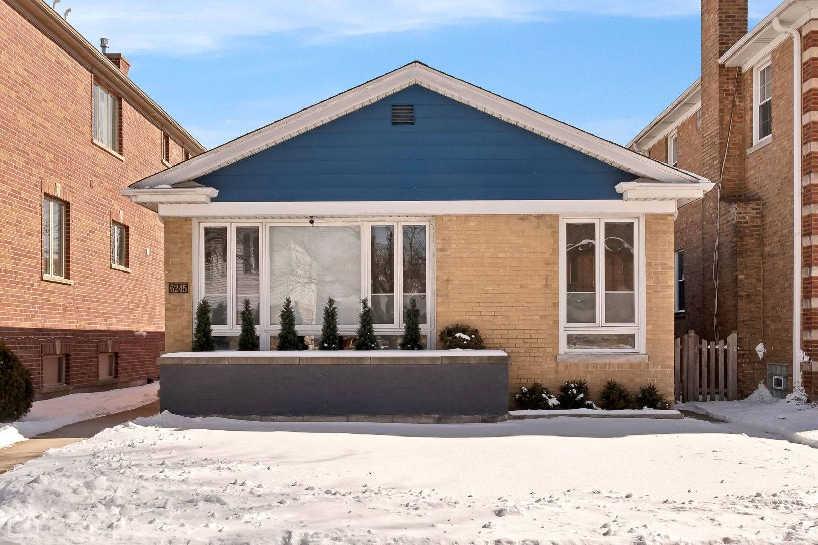 Chicago, IL 60646,6245 N Keeler AVE