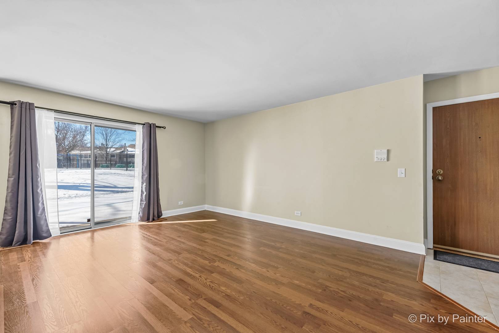Schaumburg, IL 60193,129 Century CT #L1