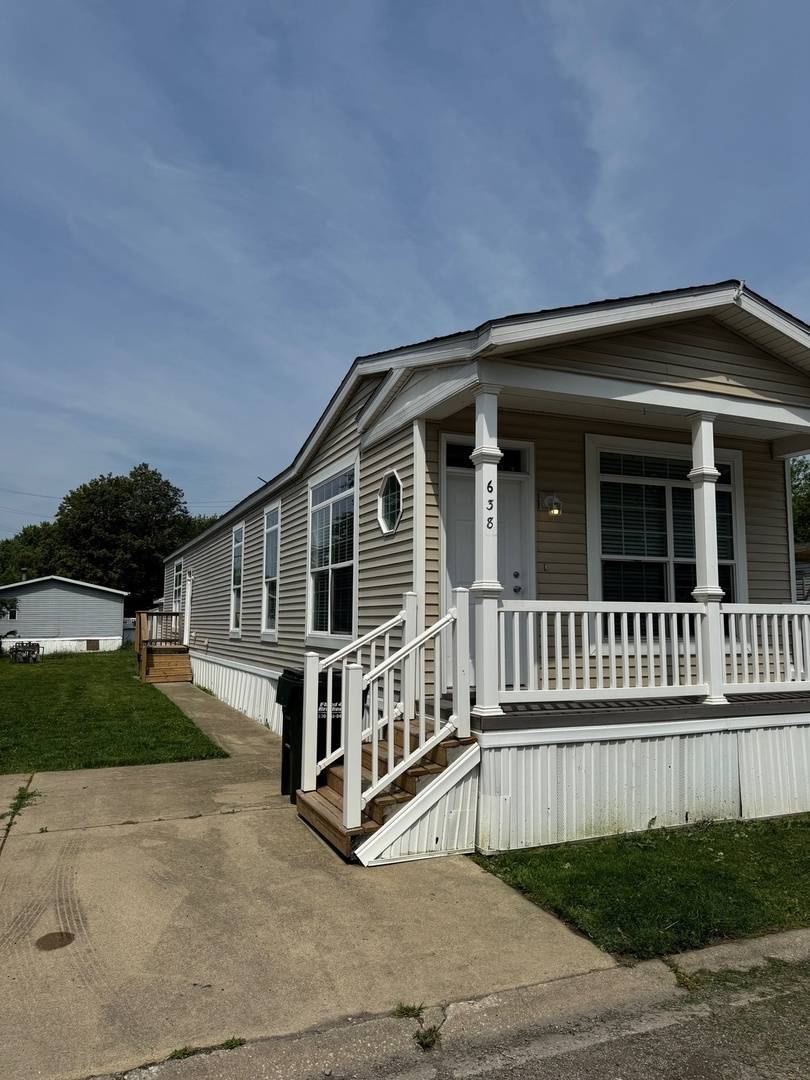Justice, IL 60458,638 Sterling West DR #638
