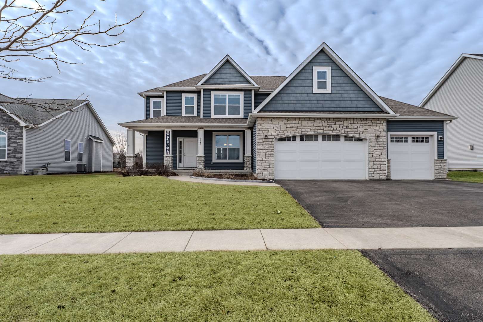 Sycamore, IL 60178,2343 Coventry CIR