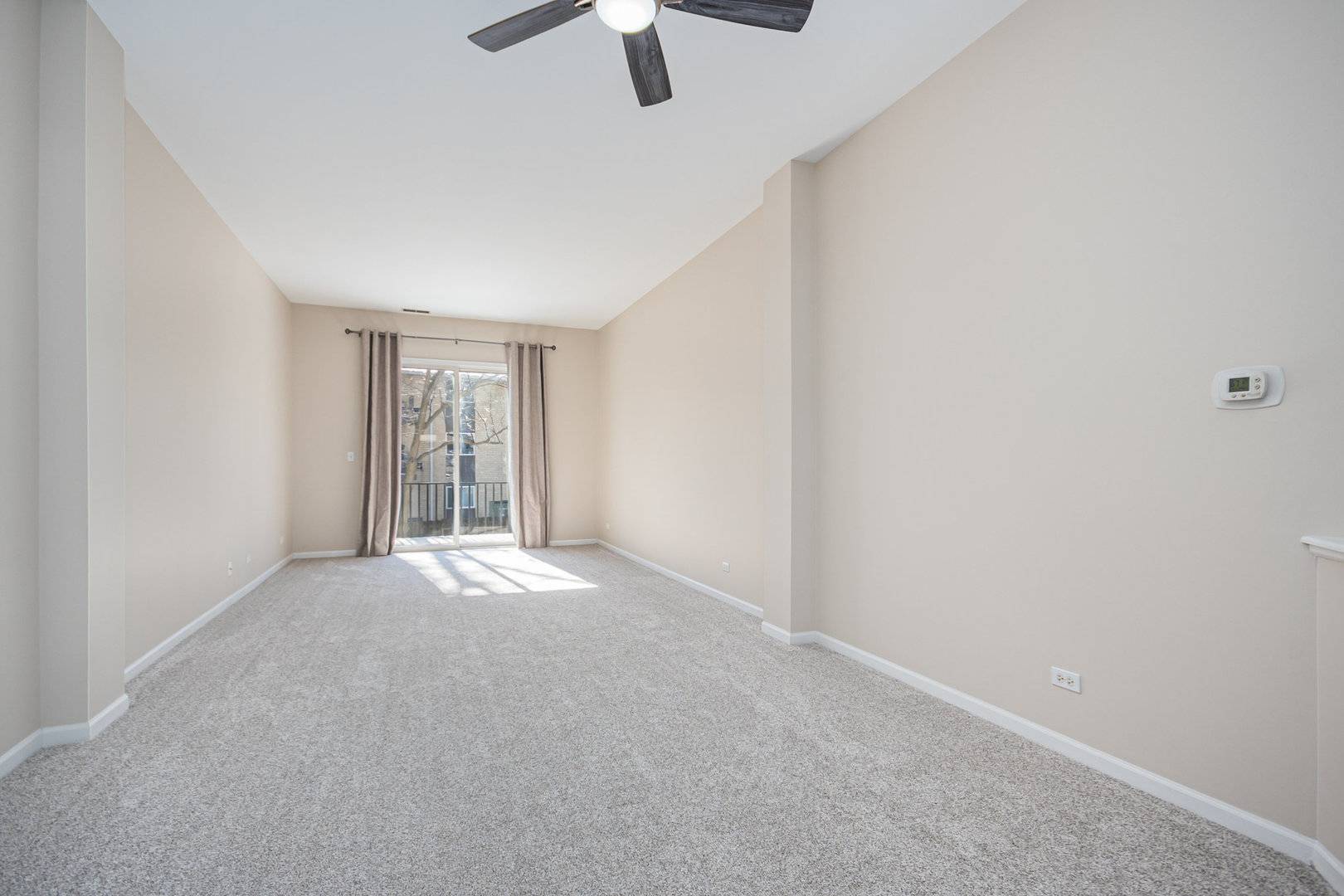 Elk Grove Village, IL 60007,1185 Hawthorne LN #1185