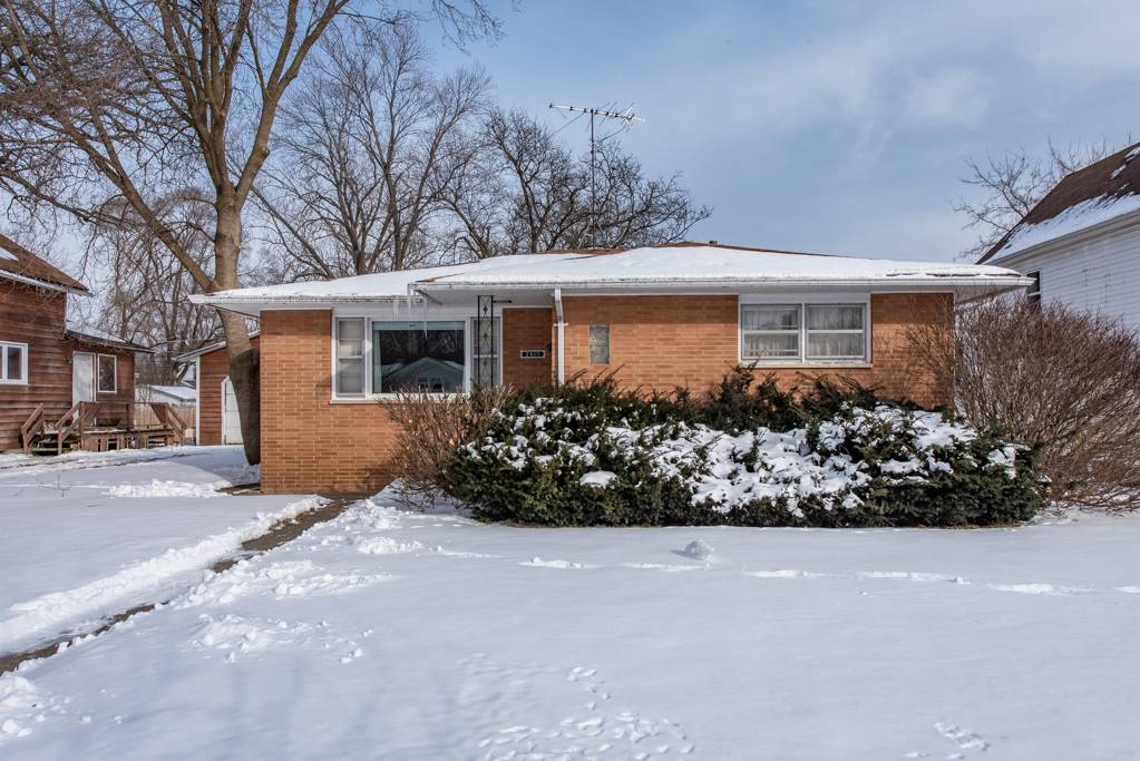 Zion, IL 60099,2819 Gabriel AVE