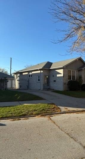 Chicago, IL 60617,10952 S Avenue E
