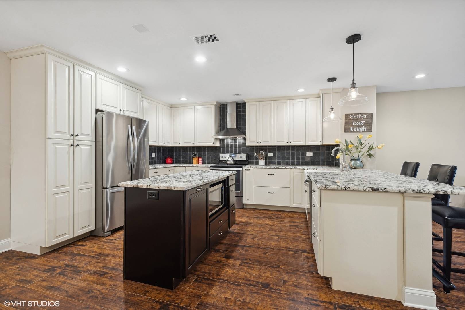 Glen Ellyn, IL 60137,445 N Park BLVD #2B