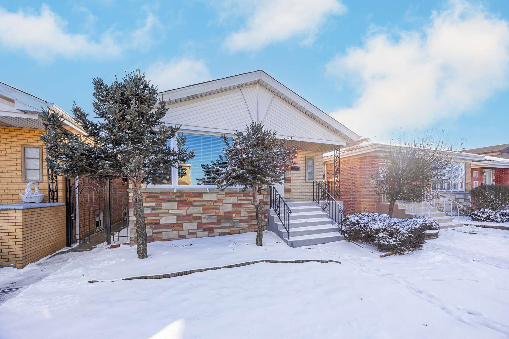 Chicago, IL 60638,6213 W 55TH ST
