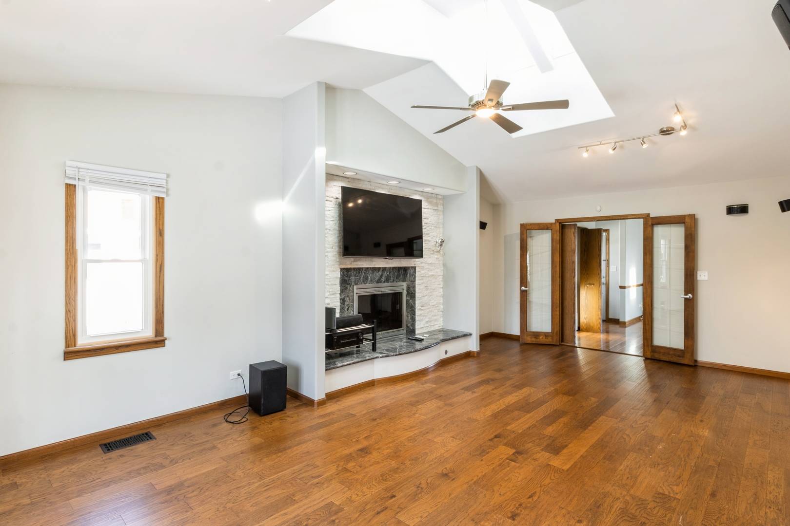 Rolling Meadows, IL 60008,2604 Cardinal DR