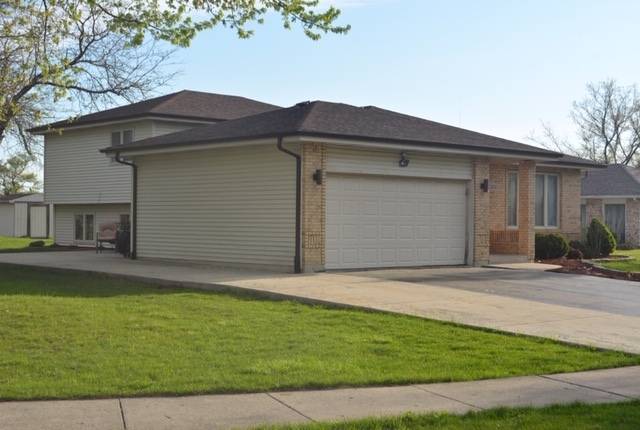 Matteson, IL 60443,5630 Fernwood CT