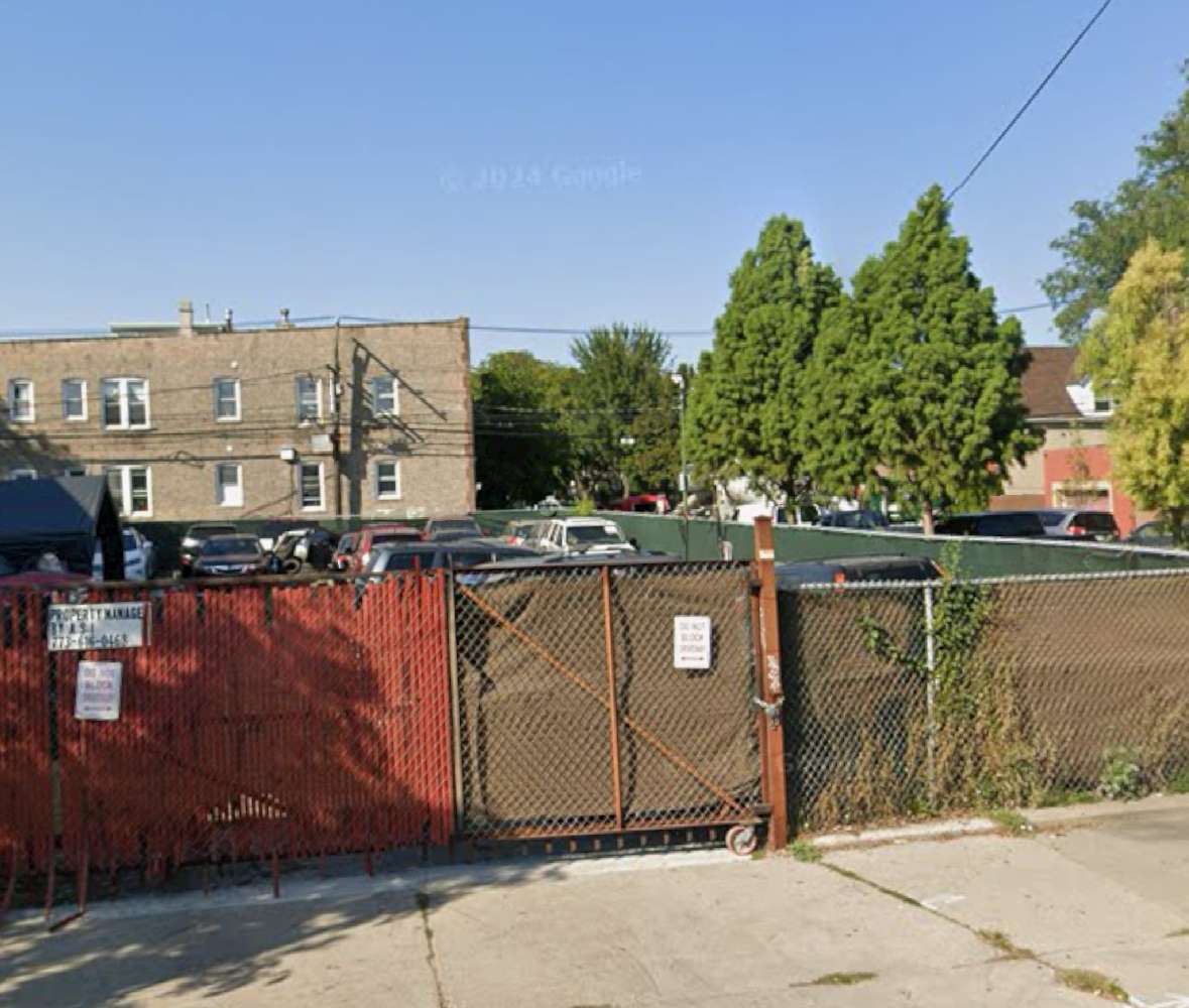 Chicago, IL 60639,4234 W Armitage AVE
