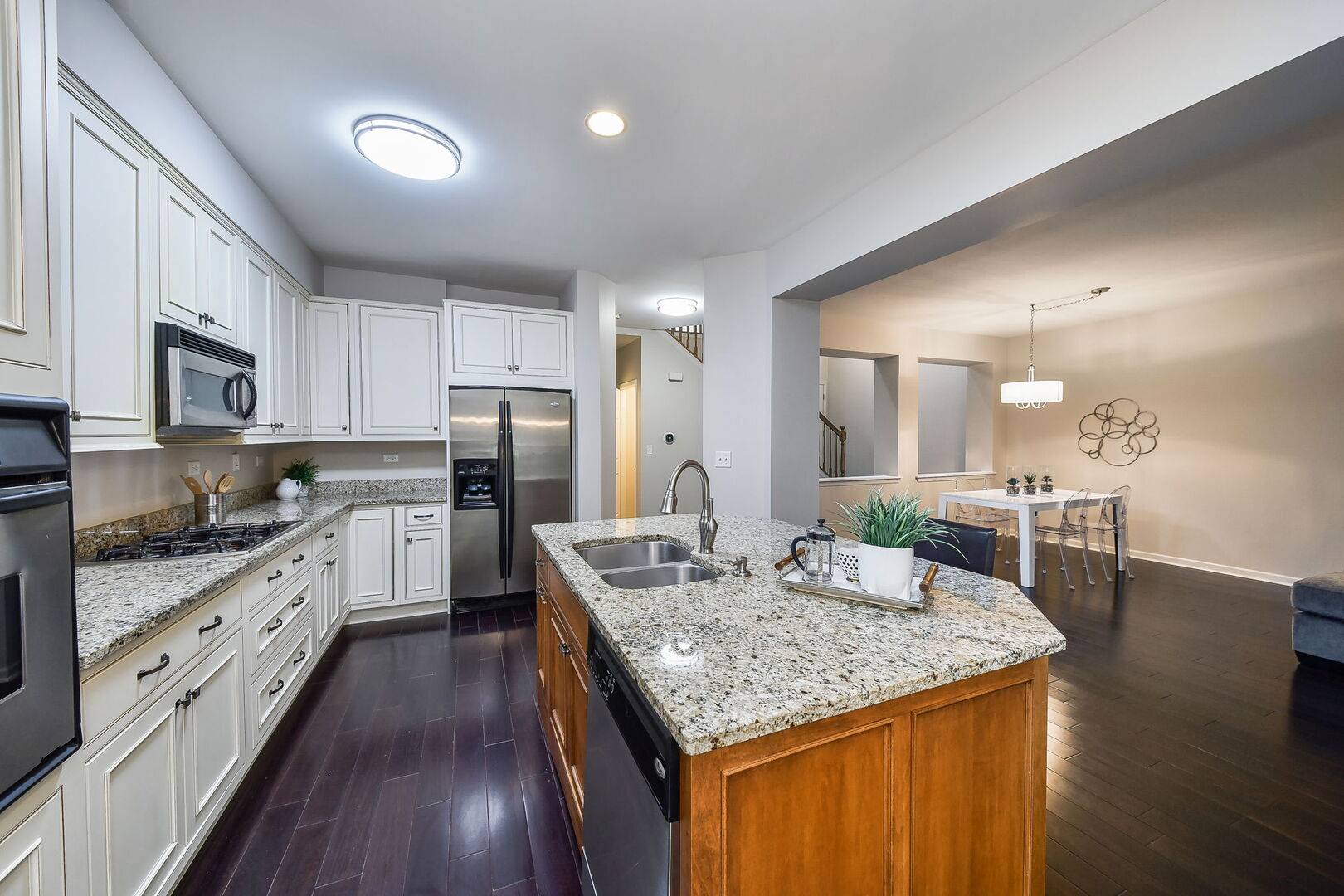 Bloomingdale, IL 60108,325 VENETO WAY