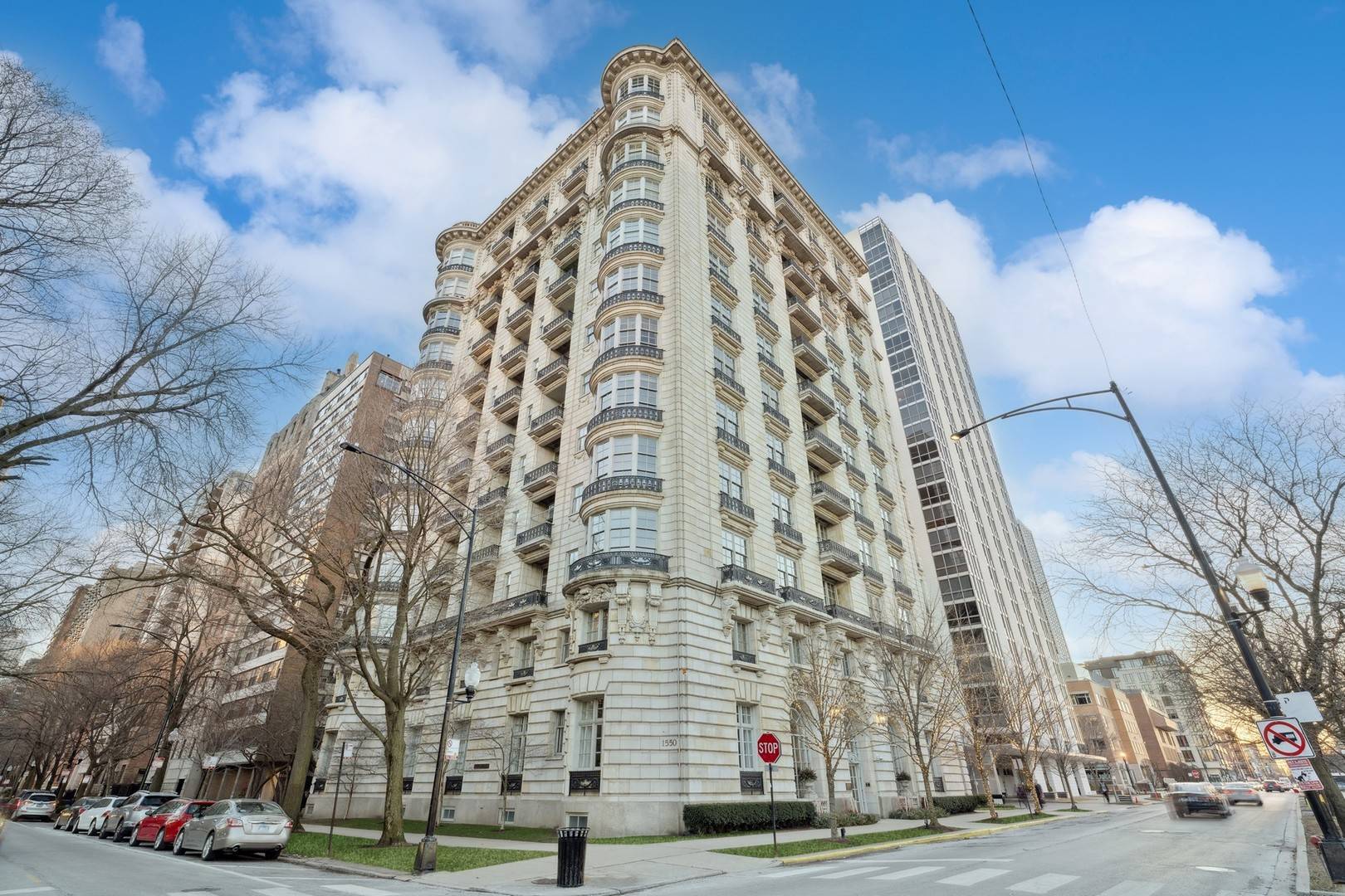 Chicago, IL 60610,1550 N State Pkwy #LIB-BC