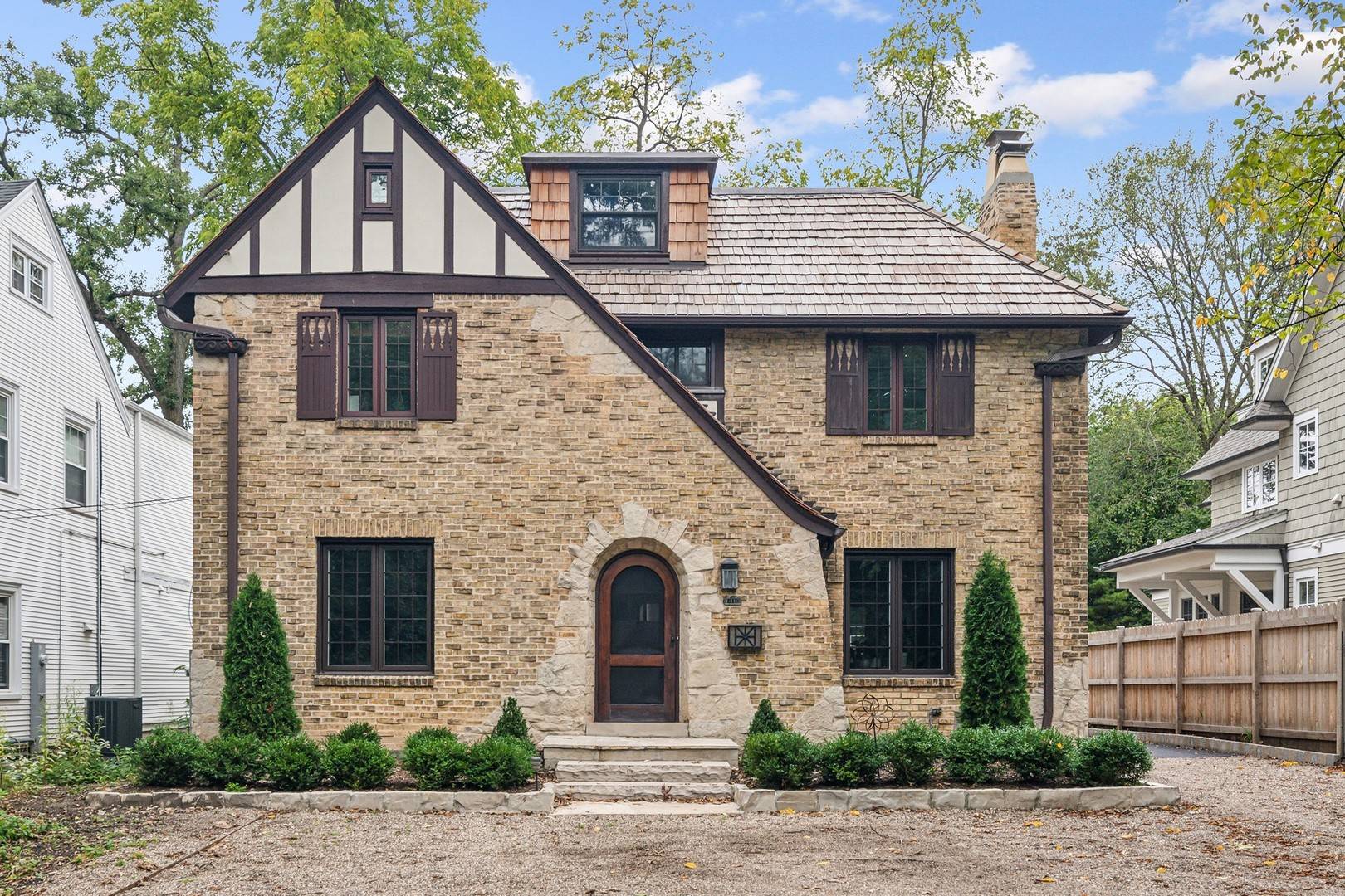 Winnetka, IL 60093,1413 Tower RD