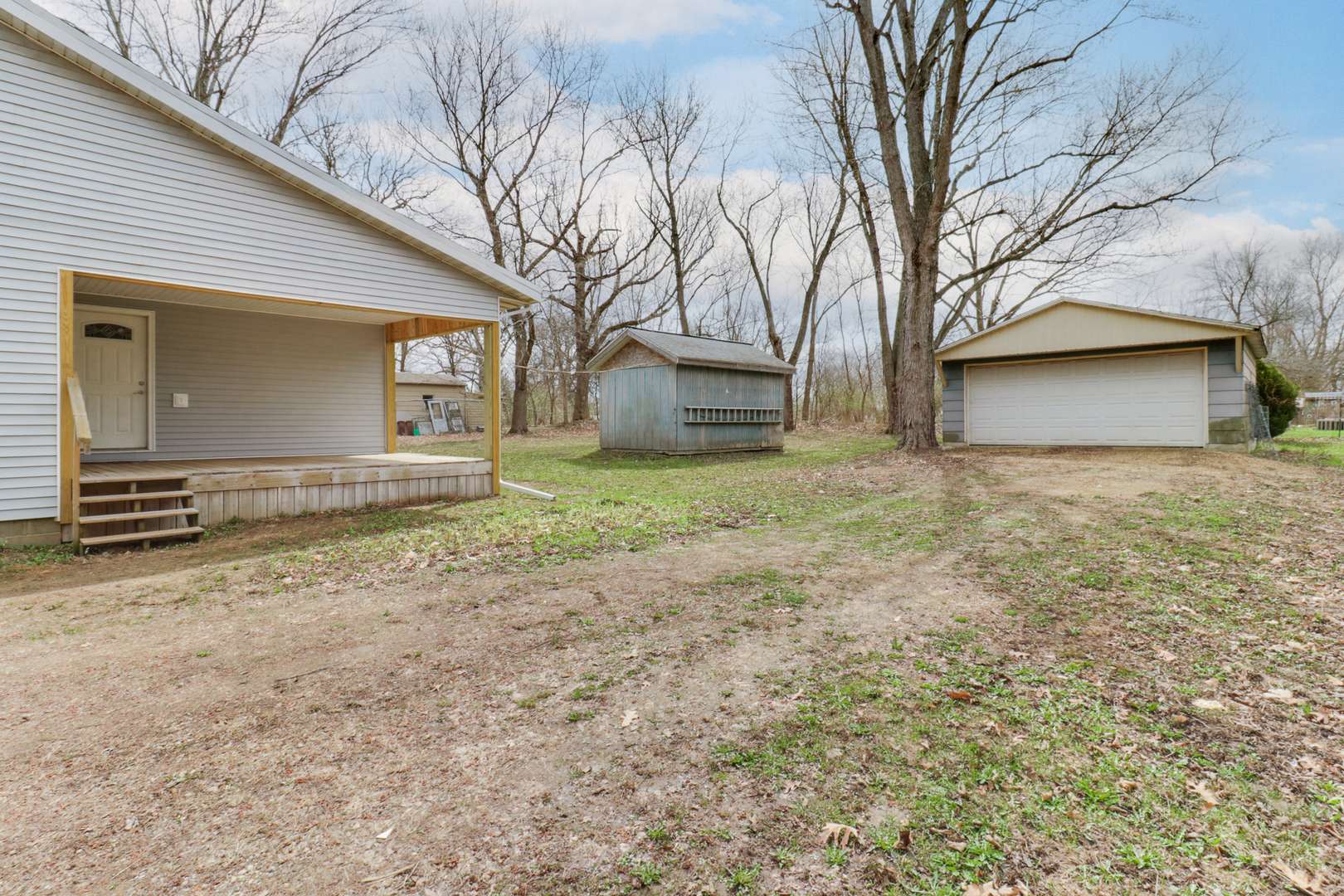 Downs, IL 61736,7981 Johnson LN