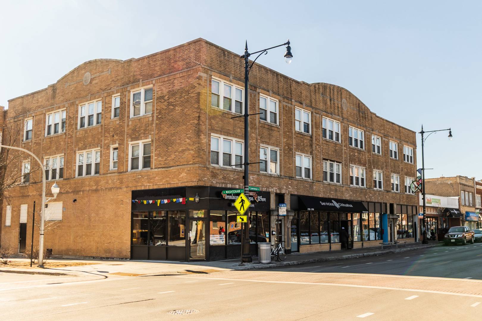 Chicago, IL 60625,2709 W Lawrence AVE #3