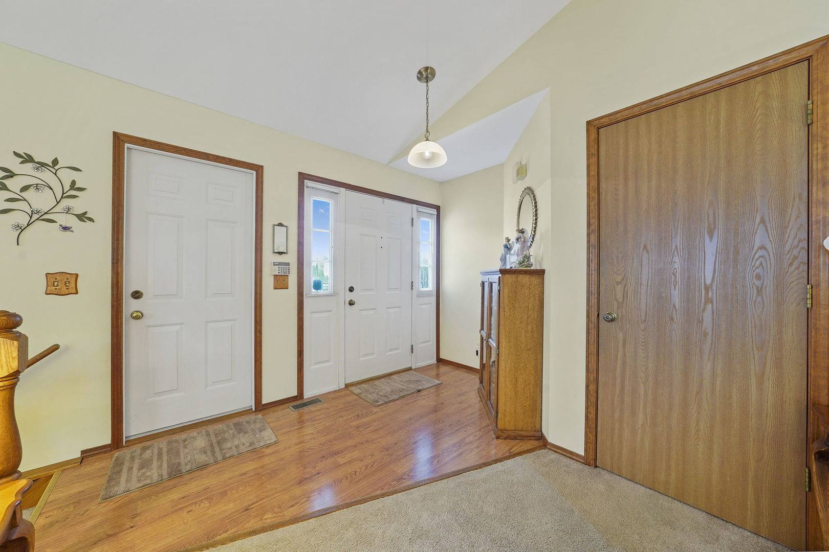 South Elgin, IL 60177,505 Independence AVE