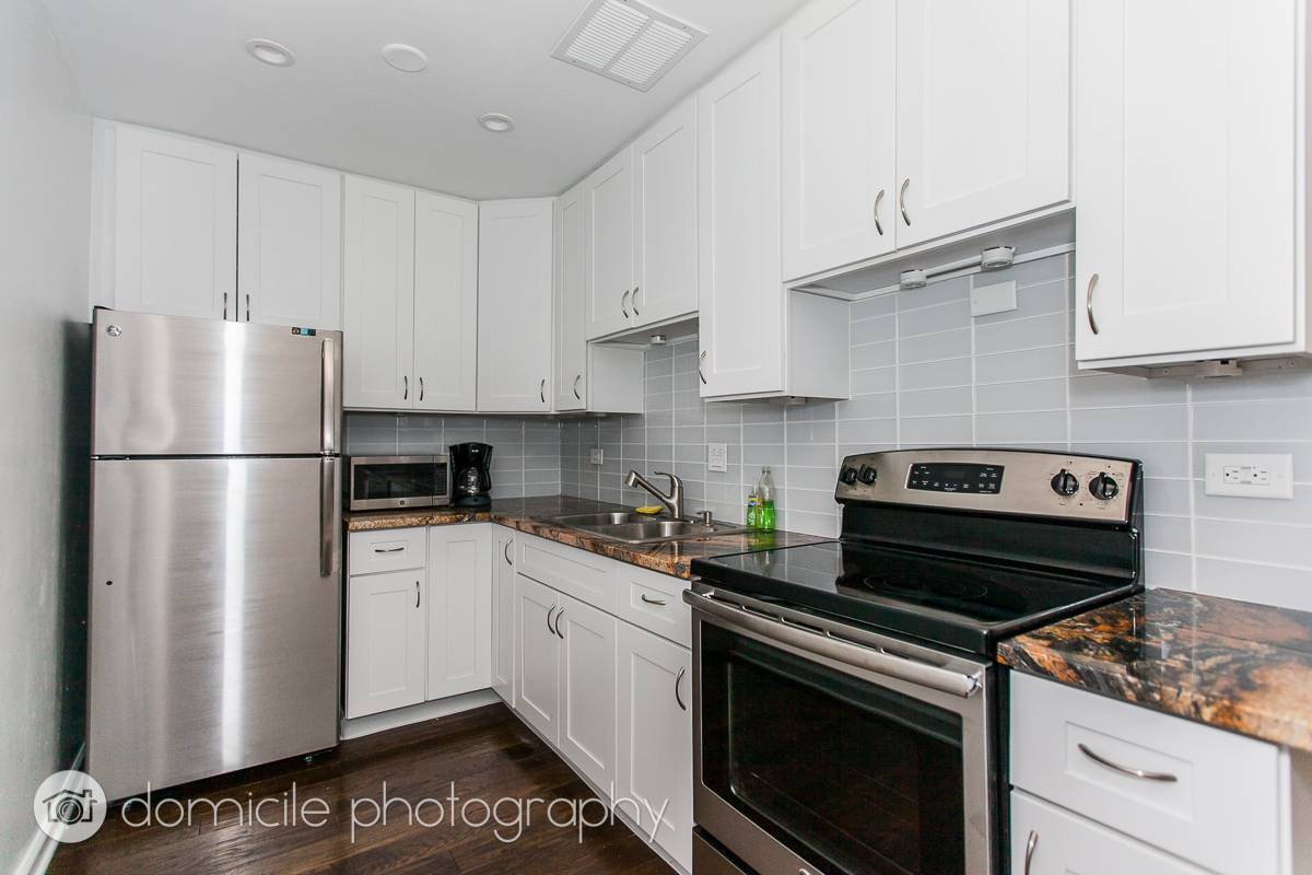 Chicago, IL 60657,619 W Stratford PL #506