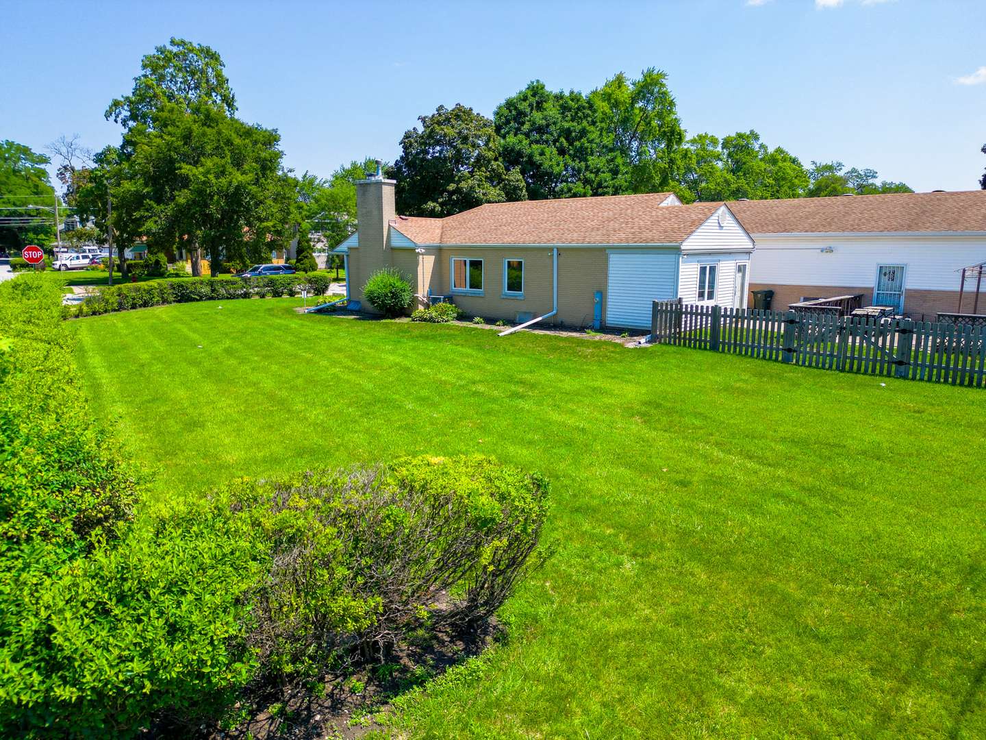Skokie, IL 60077,5261 Mulford ST