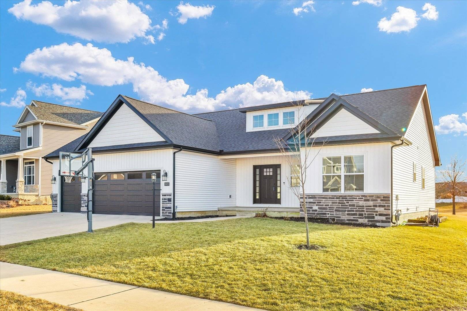 Mahomet, IL 61853,1405 Golden Rod DR