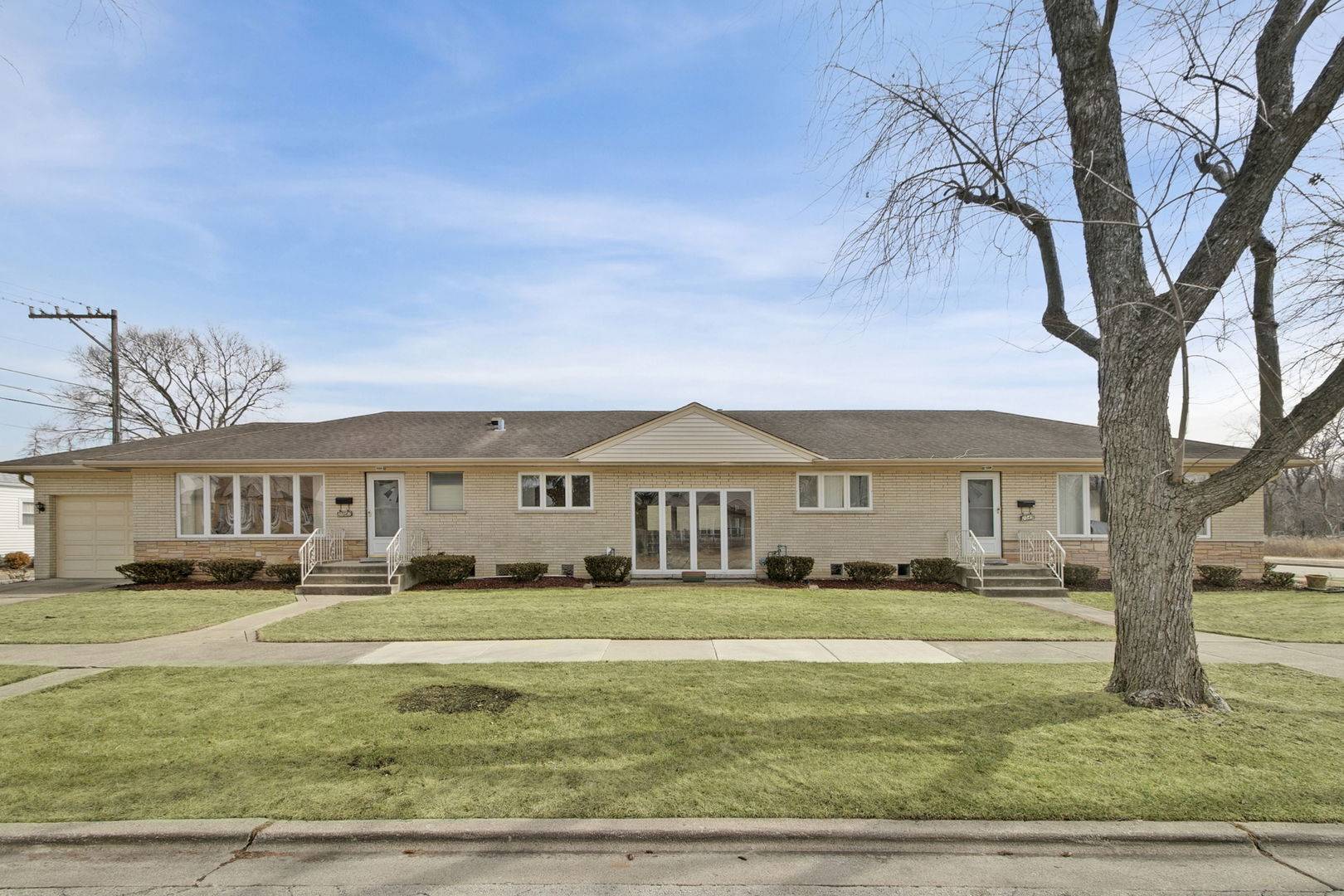 North Riverside, IL 60546,2547 & 2549 2nd AVE