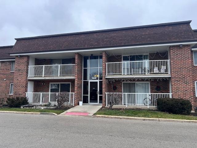 Schaumburg, IL 60193,1106 Westover LN #1B