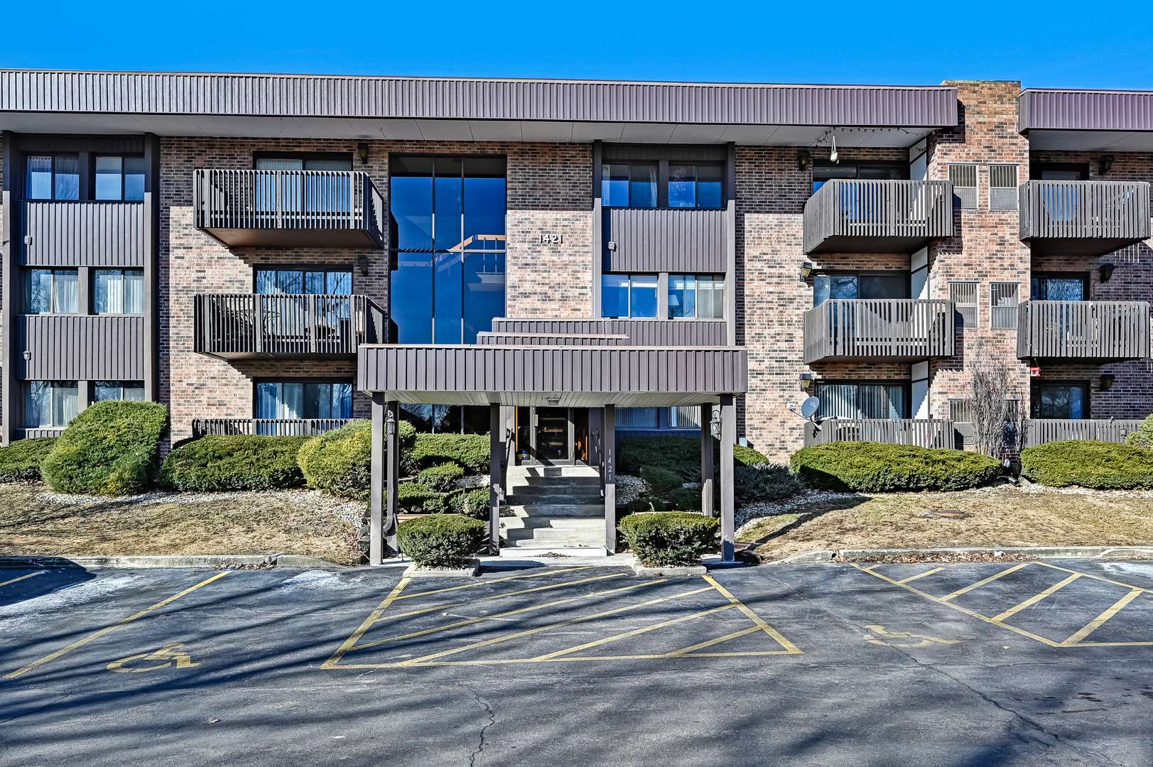 Joliet, IL 60436,1421 Woodbridge RD #2A