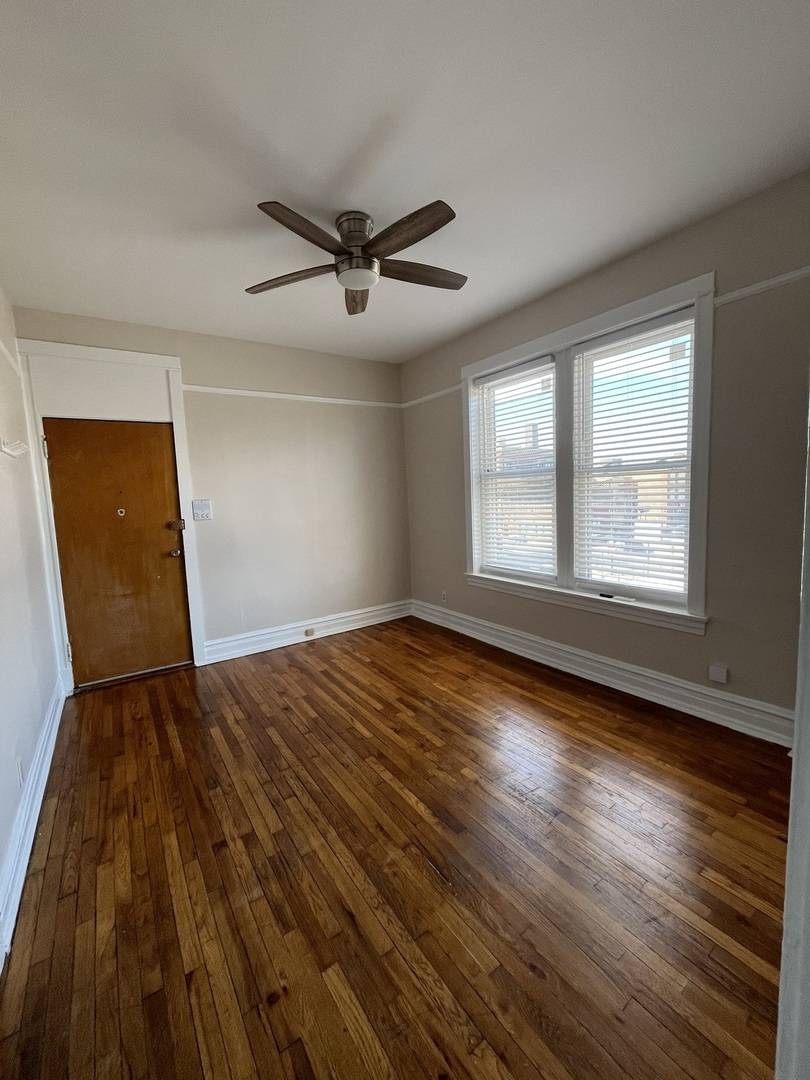 Chicago, IL 60622,2646 W Chicago AVE #3R