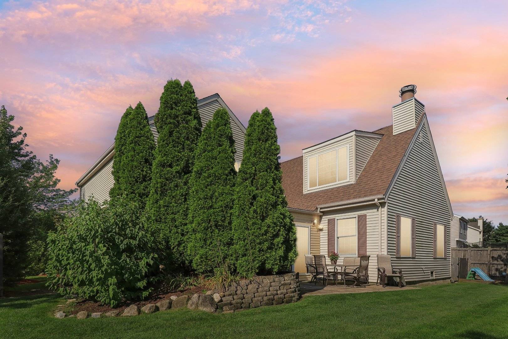 Round Lake, IL 60073,112 W Newbridge LN
