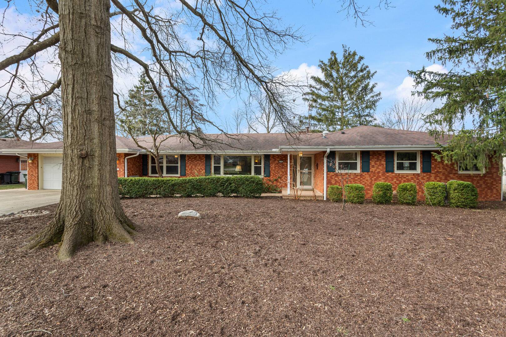 Urbana, IL 61801,2203 Wyld DR