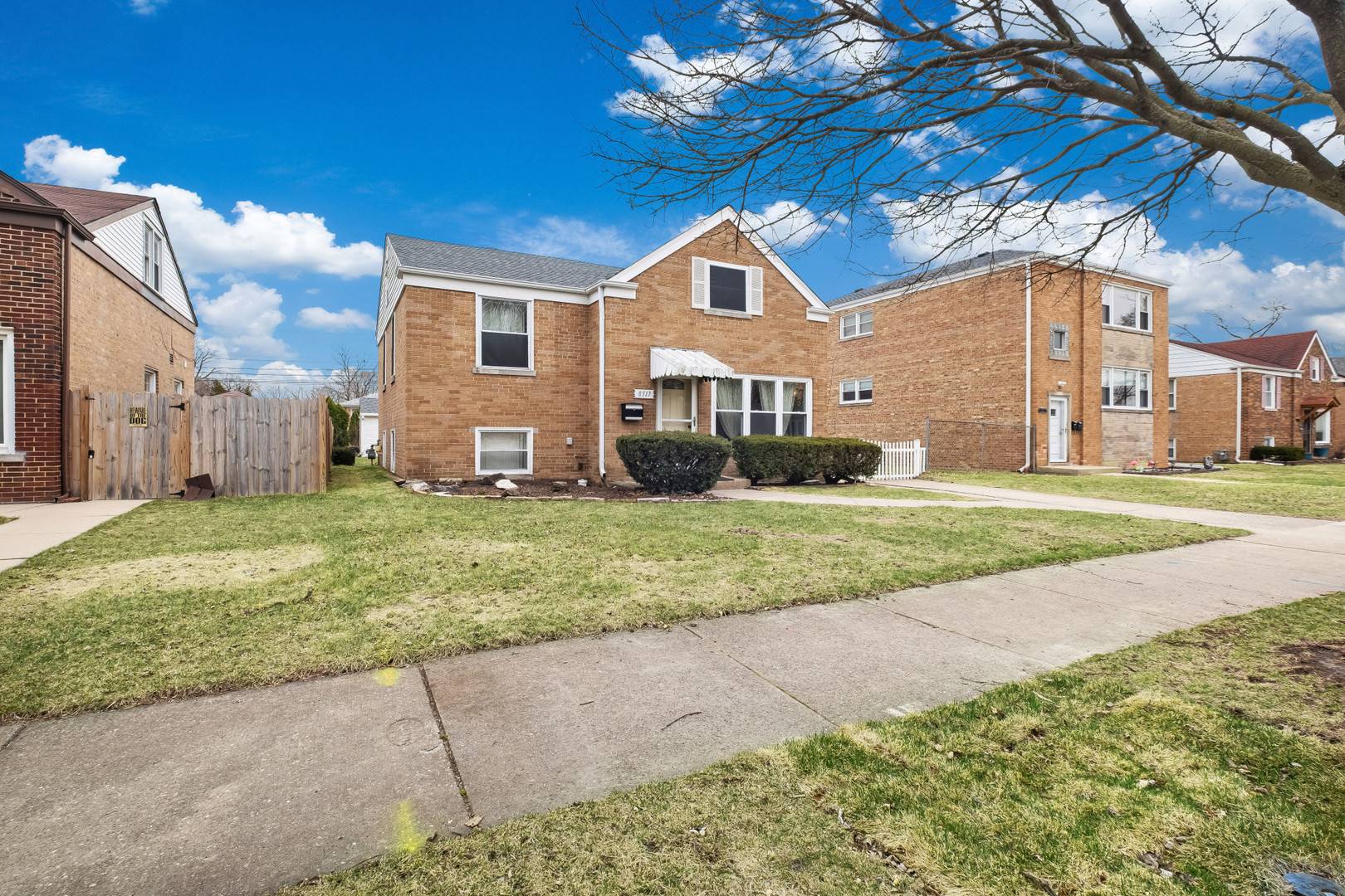 Skokie, IL 60076,8517 Kimball AVE