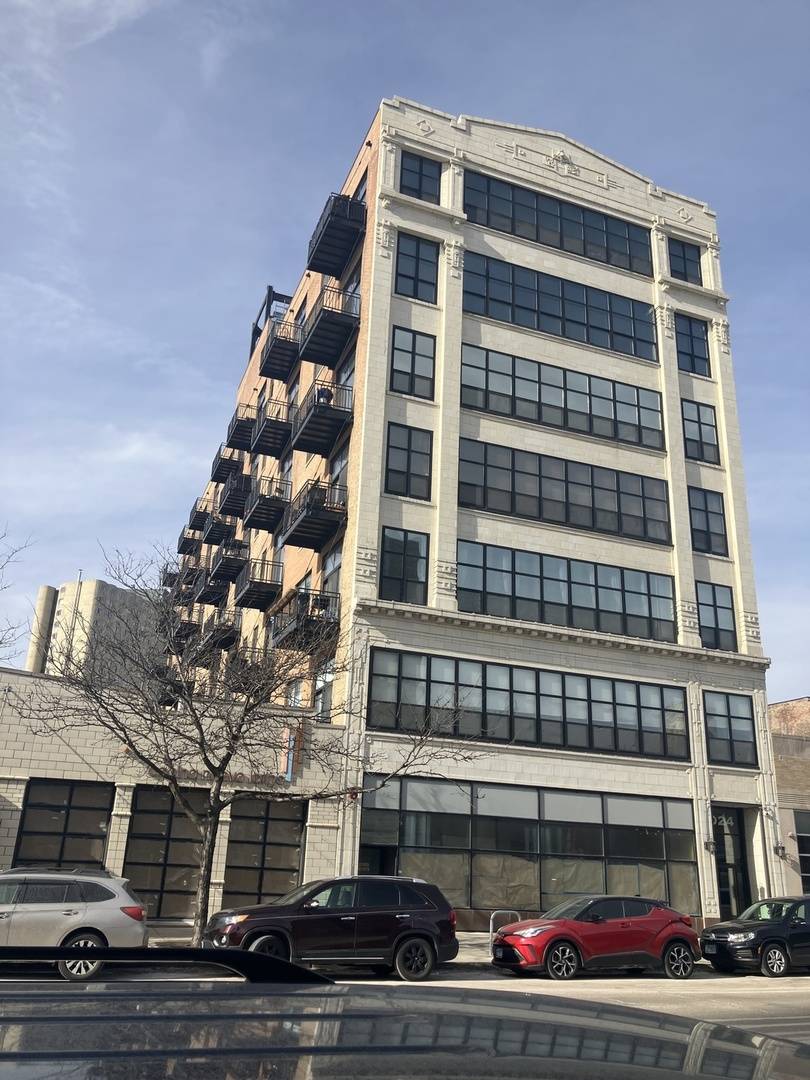 Chicago, IL 60616,2024 S Wabash AVE #607